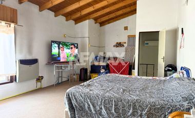VENTA LOCAL+5 DPTOS+TALLER+GALPÓN+GARAGE NEUQUÉN