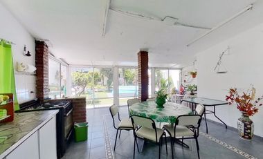 PH 5 AMBIENTES CON JARDIN QUINCHO Y PARRILLA