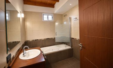 CASA EN VENTA FLORENCIO VARELA PARQUE