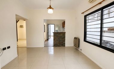 CASA EN VENTA FLORENCIO VARELA PARQUE