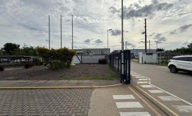 Nave Industrial en Alquiler de 11.000 m2 cubiertos - Escobar Garin