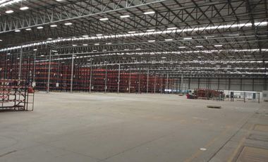 Nave Industrial en Alquiler de 12.353 m2 cubiertos - Escobar Garin