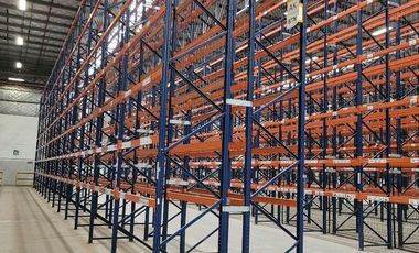 Nave Industrial en Alquiler de 12.353 m2 cubiertos - Escobar Garin