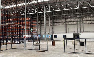 Nave Industrial en Alquiler de 12.353 m2 cubiertos - Escobar Garin
