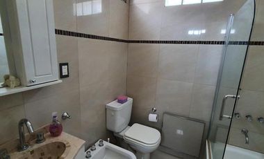 4 Ambientes con cochera y patio