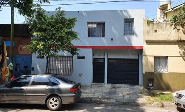 4 Ambientes con cochera y patio