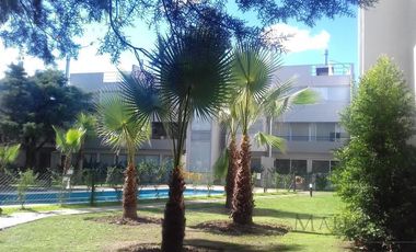 Cochera Fija Descubierta en Venta en Condominio Terrazas del Haras