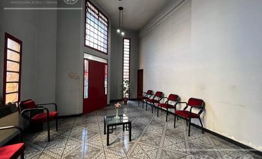 Local u oficina en venta Berazategui Centro