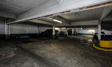 Cochera a la venta en edificio de cocheras centrico