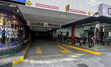Cochera a la venta en edificio de cocheras centrico