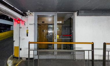 Cochera a la venta en edificio de cocheras centrico