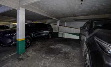 Cochera a la venta en edificio de cocheras centrico