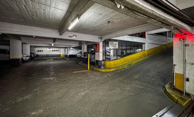 Cochera a la venta en edificio de cocheras centrico