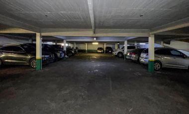 Cochera a la venta en edificio de cocheras centrico