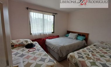 Casa en Arriendo en Parcela con casa en Lomas del Tranque, Valle Alegre