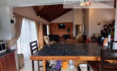 Casa en Arriendo en Parcela con casa en Lomas del Tranque, Valle Alegre