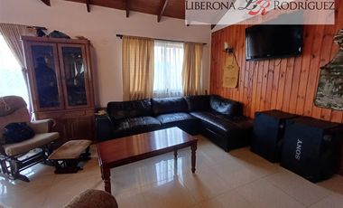 Casa en Arriendo en Parcela con casa en Lomas del Tranque, Valle Alegre
