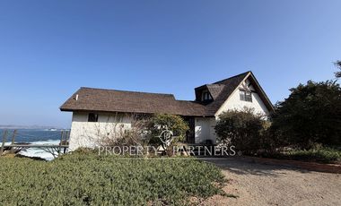 Exclusiva Casa con Acceso Directo al Mar en Los Vilos | 6.000 m² de Privacidad Frente al Océano