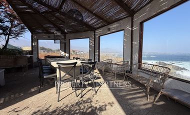 Exclusiva Casa con Acceso Directo al Mar en Los Vilos | 6.000 m² de Privacidad Frente al Océano