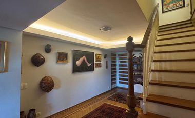 Dúplex de 6 ambientes en VENTA sobre libertador con balcon aterrazado.