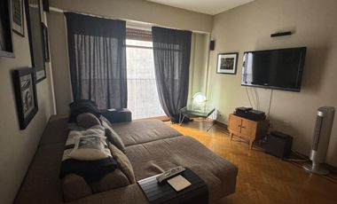 Dúplex de 6 ambientes en VENTA sobre libertador con balcon aterrazado.