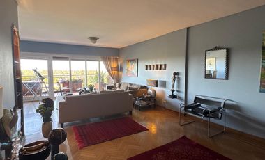 Dúplex de 6 ambientes en VENTA sobre libertador con balcon aterrazado.