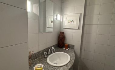 Dúplex de 6 ambientes en VENTA sobre libertador con balcon aterrazado.