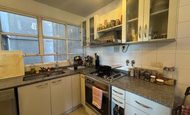 Dúplex de 6 ambientes en VENTA sobre libertador con balcon aterrazado.