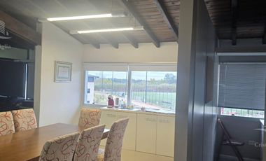 Oficina en Riviera Park
