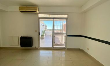 Dpto 2 ambientes con cochera y terraza propia, pileta y SUM -  excelente vista