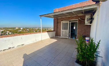 Dpto 2 ambientes con cochera y terraza propia, pileta y SUM -  excelente vista
