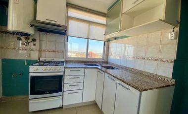 Dpto 2 ambientes con cochera y terraza propia, pileta y SUM -  excelente vista