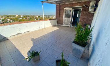 Dpto 2 ambientes con cochera y terraza propia, pileta y SUM -  excelente vista