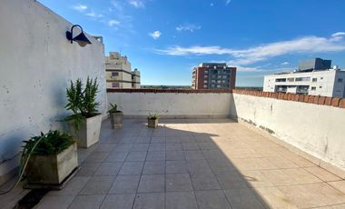 Dpto 2 ambientes con cochera y terraza propia, pileta y SUM -  excelente vista