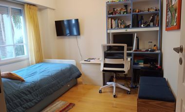 Casa en barrio privado en Villa del Parque con Seguridad 24 hs