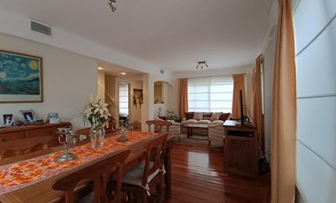 Casa en barrio privado en Villa del Parque con Seguridad 24 hs