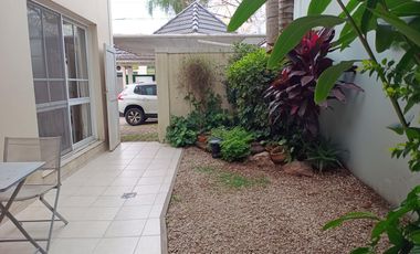 Casa en barrio privado en Villa del Parque con Seguridad 24 hs