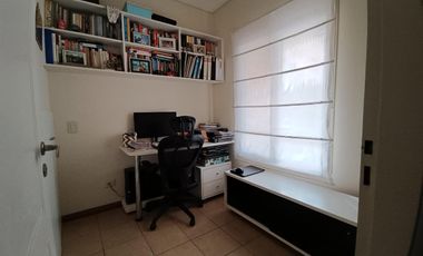 Casa en barrio privado en Villa del Parque con Seguridad 24 hs