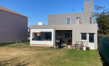 Alquiler casa 3 dorm. Barrio las cañitas - Malagueño