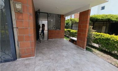 CASA EN ALQUILER - PARAISO DE LA ITALIA - PALMIRA