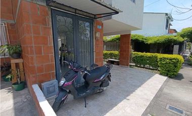 CASA EN ALQUILER - PARAISO DE LA ITALIA - PALMIRA