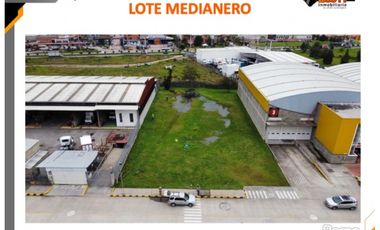 VENTA LOTE INDUSTRIAL 1.729 M2  CON LICENCIA DE CONSTRUCCIÓN
