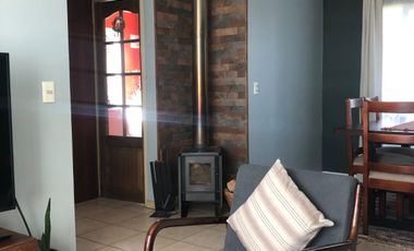 SE VENDE HERMOSA CASA EN VILLARRICA