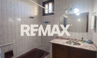 VENTA CASA 4 DORMITORIOS - CINCO SALTOS