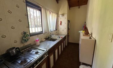 CASA 5 AMBIENTES EN VENTA LA UNION CON PISCINA