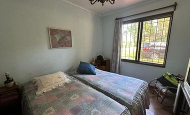 CASA 5 AMBIENTES EN VENTA LA UNION CON PISCINA