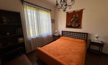 CASA 5 AMBIENTES EN VENTA LA UNION CON PISCINA