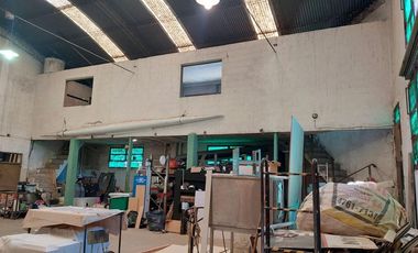 Venta Galpón Munro zona Industrial 350m2 totales