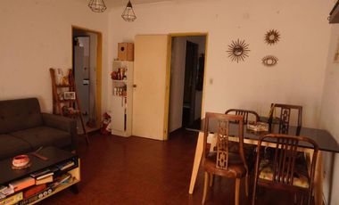 VENTA- CASA 4 AMB PILETA AMPLIA COCHERA SAN JUSTO