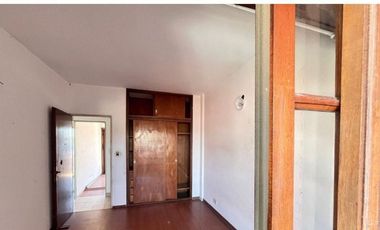 VENTA- CASA 4 AMB PILETA AMPLIA COCHERA SAN JUSTO